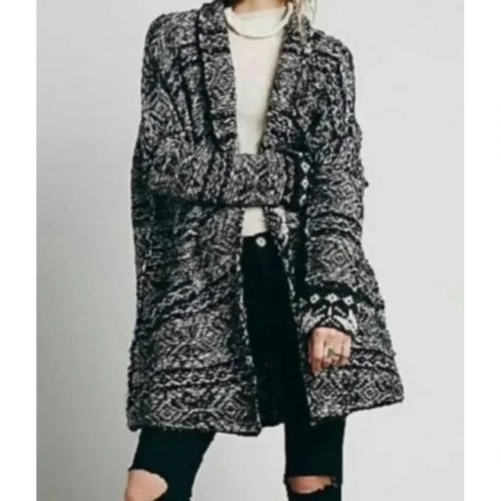Free People- RARE‎ - Hidden SnowflakeInside Out Cardigan Size XS Oversized Fit